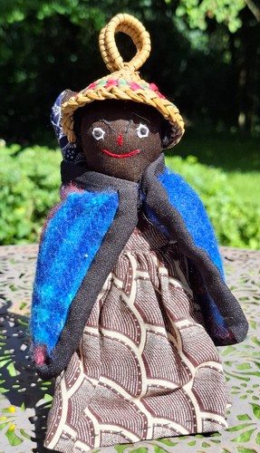 Trachten puppe frau - trachten,