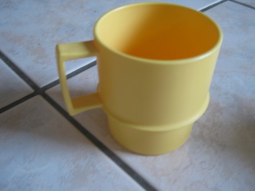 Tupperware trinkbecher henkel - trinkbecher,