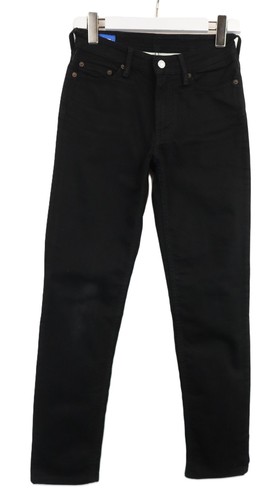 Acne studios bla - bla, konst