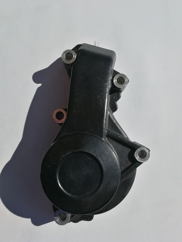 Ktm 690 wasserpumpendeckel - 690,