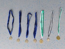 Medaillen Pokale Urkunden Fußball Medaille 7 Stück Widmung Pokal Top