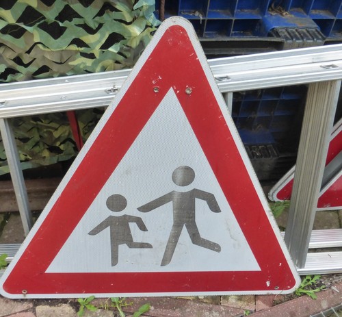 Altes verkehrsschild - verkehrsschild, 🎈