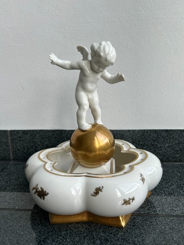 Porzellan engel auf - porzellan-engel, goldkugel