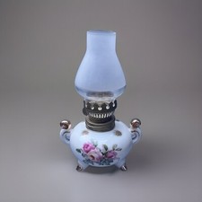Vintage Japanische/chinesische   Gas/Petroleum Lampe Weiß Porzellan