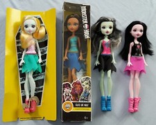 4er Set Monster High Puppen Budget Cheerleader Lagoona Cleo Frankie Draculaura