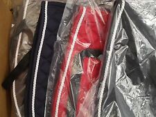 Schabracke mit weißer Borte