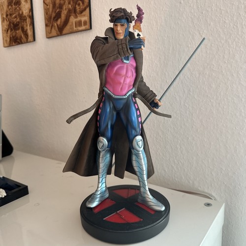 Bowen designs statue marvel - statue,
