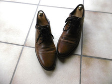 bugatti Herren Business Schuhe Gr. 43 mit Zedernholz-Schuhspanner 