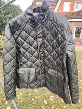 Klassische Steppjacke Karo grün