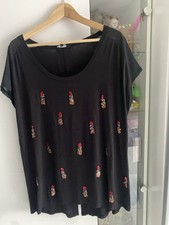 Schwarzes T-Shirt mit