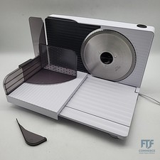 SEVERIN Allesschneider. 1× Stück vom Fingerschutz abgebrochen.