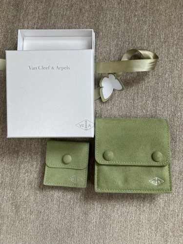 Van cleef arpels - &,