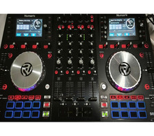 Numark NV DJ Controller aus