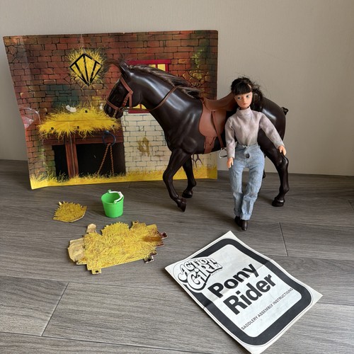 Vintage action girl puppe - vintage, pony