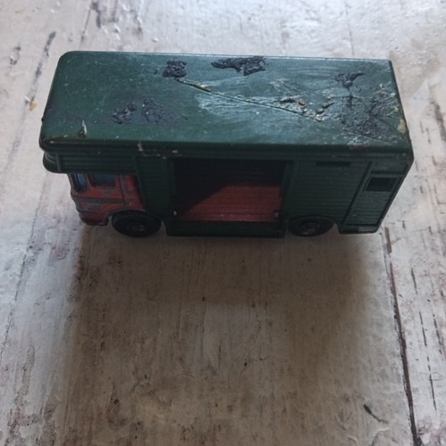 Lesney horse box matchbox - box,
