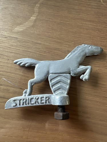 Alte schutzblechfigur emblem - alte,
