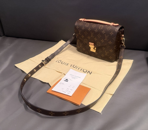 Louis vuitton pochette - louis,