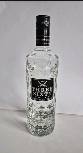 Three sixty vodka 0 - 37,5%, 0,7l