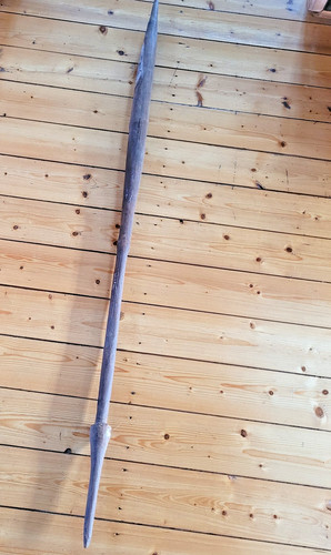 Alte holzkeule der sulka - der,