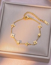 Vierblättriges elegantes geometrisches Würfel & Blume Titan Stahl Armband 