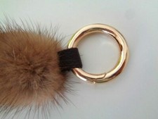 Nerz Schmuck Deko Anhänger Schlüsselanhänger Taschenanhänger Ring Goldoptik