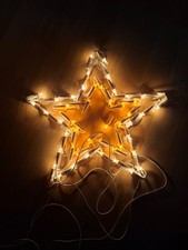 Fenster Weihnachtsstern beleuchtet