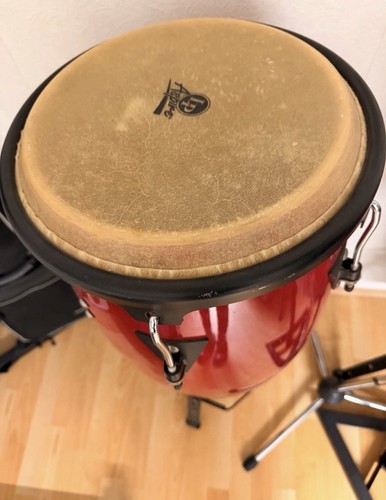 Conga musikinstrument zu - -,