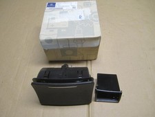 Mercedes Benz W213 E-Klasse Aschenbecher hinten NOS A2136805001 (180)