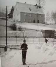 Annaberg Kind Junge steht