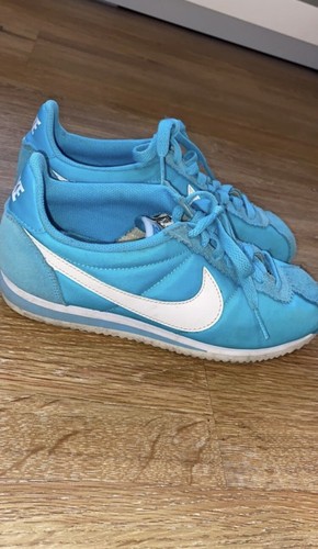 Nike sneaker - nike,