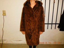  Pelzmantel ,braunes Felll mit Dachsfellkragen ,deutsche Wertarbeit ,   19925