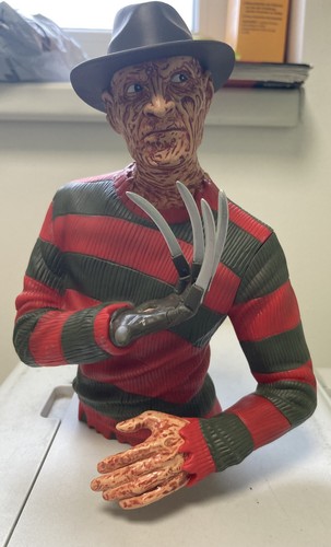 Freddy krueger pvc sparbüchse - krueger,