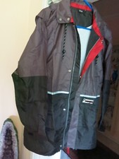 Qualitative Regenjacke