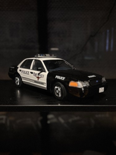 Autoart ford crown - 1:18,