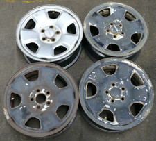 Satz Original Stahlfelgen 4 Stück 6Jx15 5x100 ET45 ML63,4 Subaru Forester SF