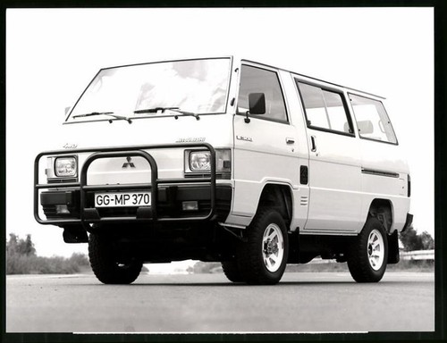 Fotografie automitsubishi l300 - fotografie,