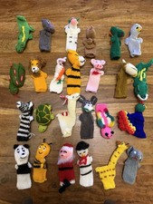 25 HANDGESTRICKTE FINGERPUPPEN