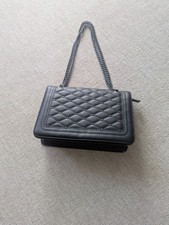 Tasche, schwarz mit Nieten und