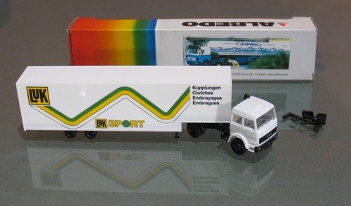 Iveco jumbokoffersattel - █►,