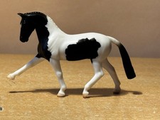 Breyer Stablemates Black Pinto