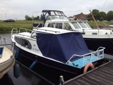 Kajütboot 860  gebraucht  mit Perkins Diesel 