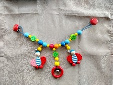 Bunte Kinderwagenkette aus