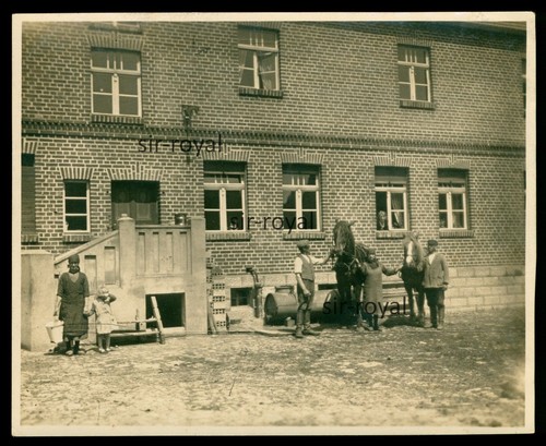 Familie mit pferden vor - mit,