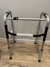 Gehgestell Gehbock Gehhilfe