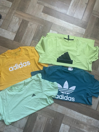 Adidas tshirts stück xl - adidas,