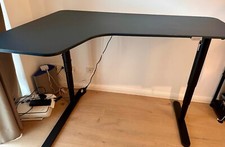 IKEA- Schreibtisch / Bürotisch - Elektrisch höhenverstellbarer 160x110