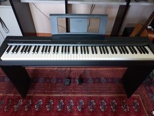 Yamaha P-45 B Home Bundle (Stagepiano + Ständer)