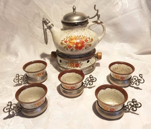 Teekanne aus keramik mit - aus, keramik,