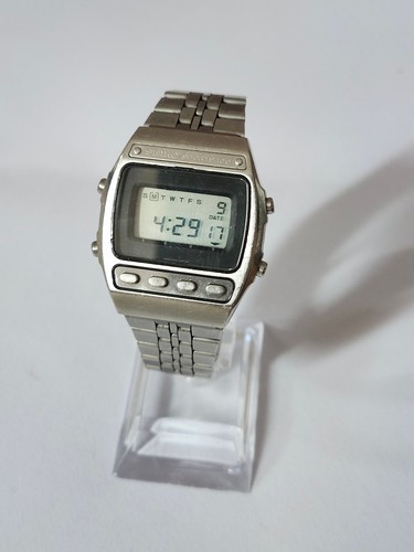 Vintage seiko sports 100 lcd - vintage,