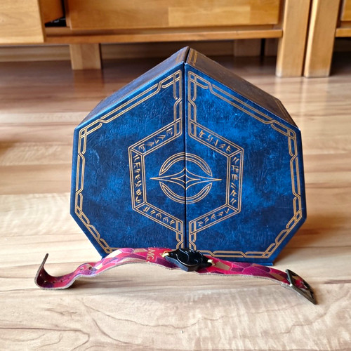 Tomorrowland treasure case - tomorrowland,